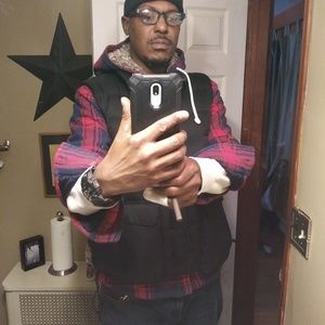 Meet your Posher, Atif